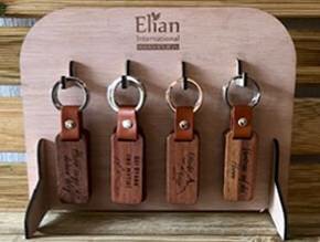 Display 24x keyrings wood