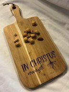 Cutting board teak in Christus verwurzelt   